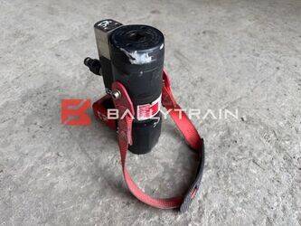 tension-pro-others-46794174