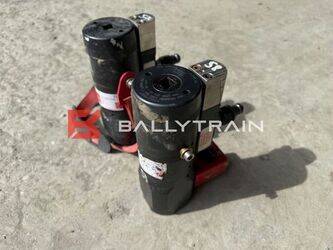 tension-pro-others-46794198