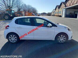 2015-peugeot-208-1446173-46796255