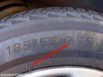 2015-peugeot-208-1446173-46796271