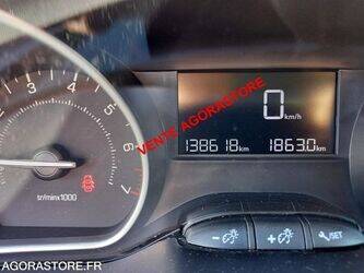 2015-peugeot-208-1446173-46796275