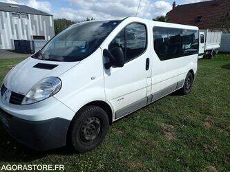 2014-renault-trafic-1446190-46796299