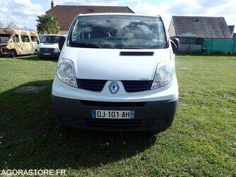 2014-renault-trafic-1446190-46796300