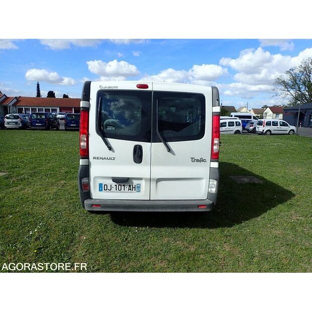 2014 رينو Trafic-46796302