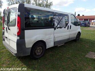 2014-renault-trafic-1446190-46796304