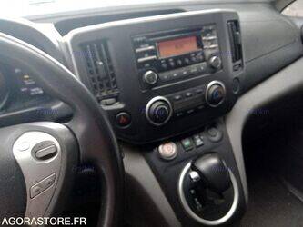 2020-nissan-nv200-46799724