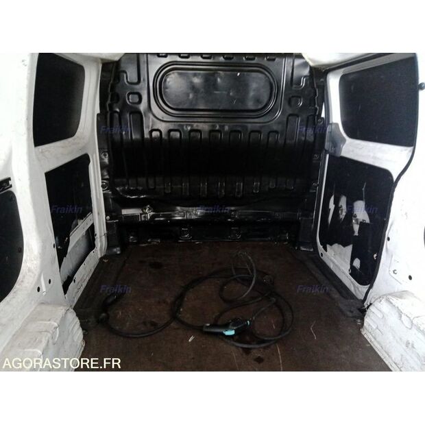 2020 NISSAN NV200-46799730