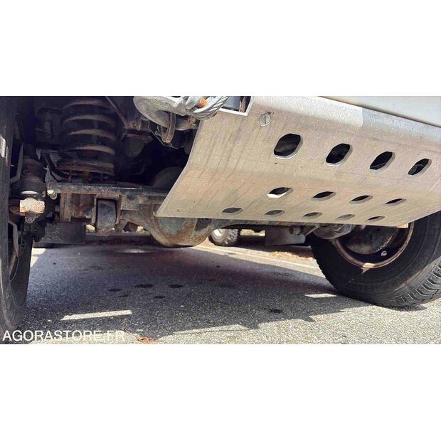 2001 Land Rover Defender-46799763