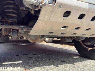 2001-land-rover-defender-1446861-46799763