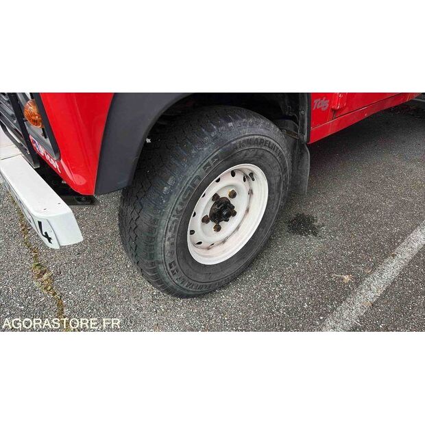 2001 Land Rover Defender-46799776