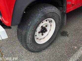 2001-land-rover-defender-1446861-46799776