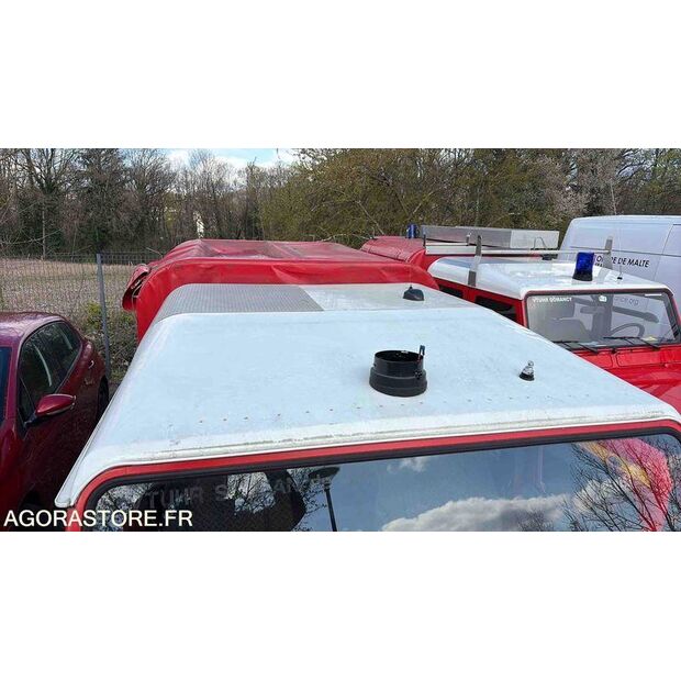 2001 Land Rover Defender-46799779