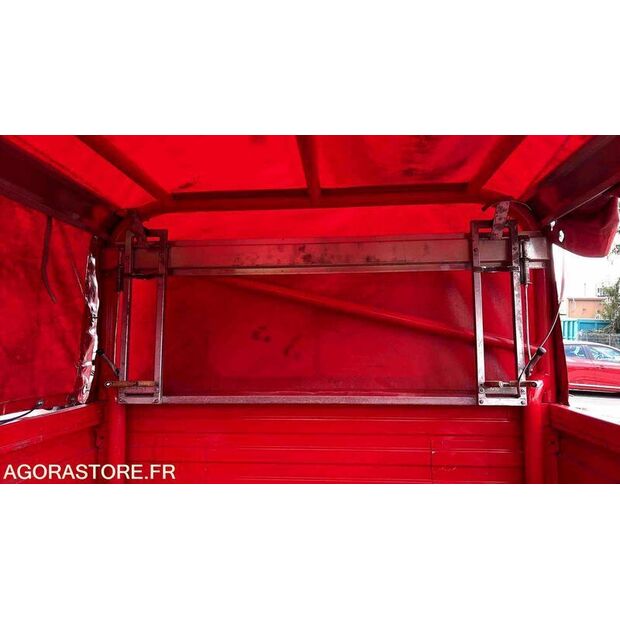 2001 Land Rover Defender-46799796