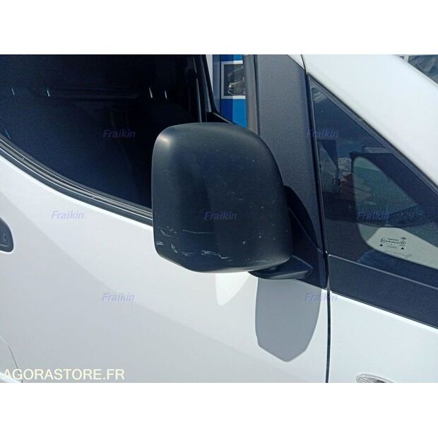 2018 NISSAN NV200-46799820