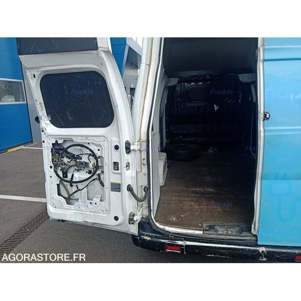 2018 NISSAN NV200-46799824