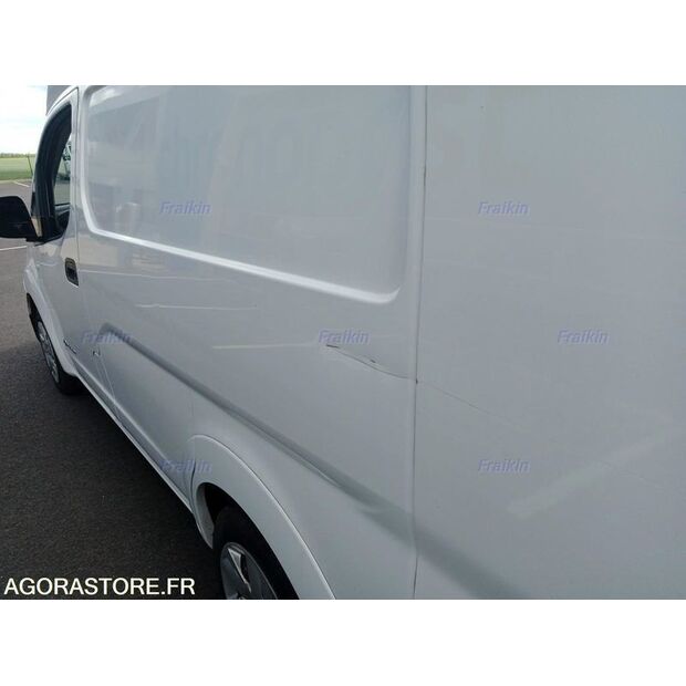 2018 NISSAN NV200-46799825