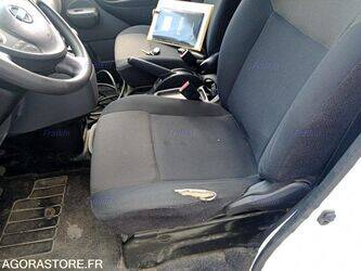 2018-nissan-nv200-1446863-46799827