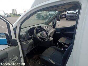 2018-nissan-nv200-1446863-46799828