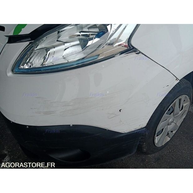 2020 نيسان NV200-46799832