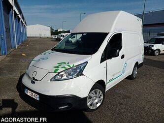 2020-nissan-nv200-1446864-46799833