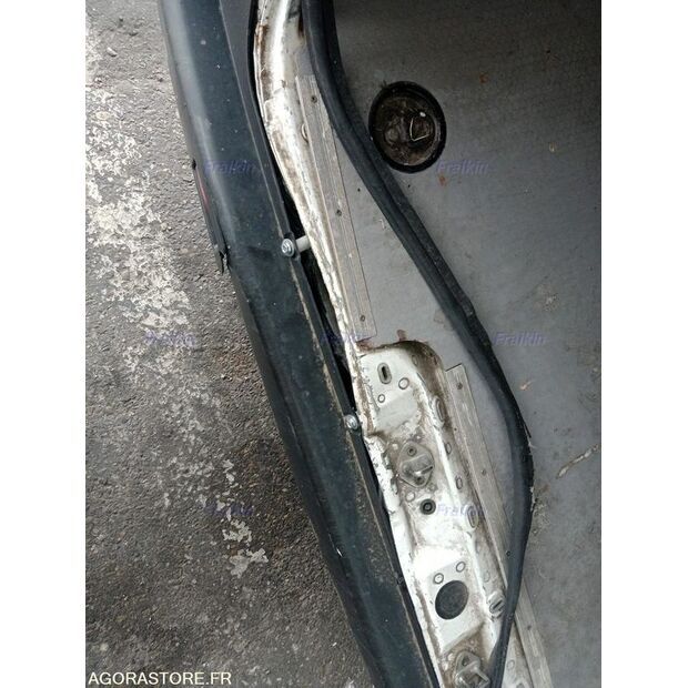 2020 نيسان NV200-46799839