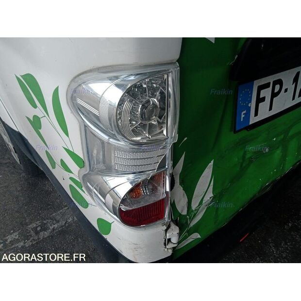 2020 نيسان NV200-46799840