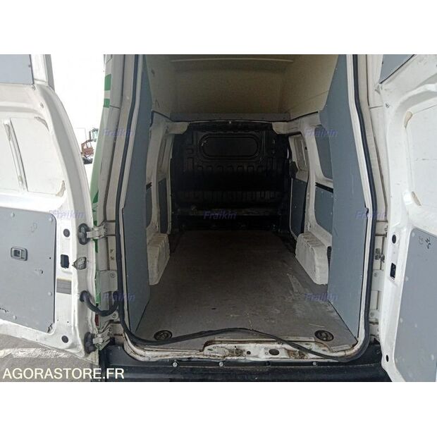 2020 نيسان NV200-46799845