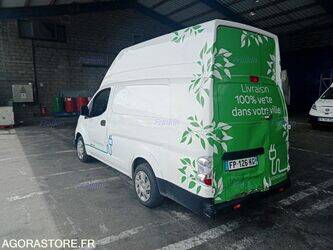 2020-nissan-nv200-1446864-46799846