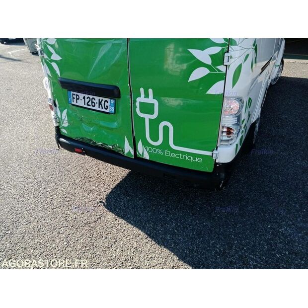 2020 نيسان NV200-46799848