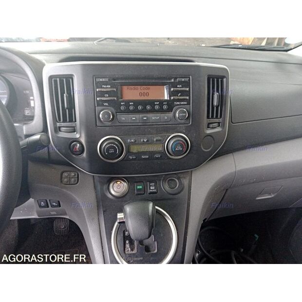 2020 نيسان NV200-46799853