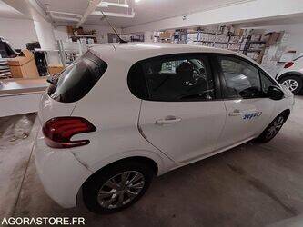 2020-peugeot-208-1446866-46799879