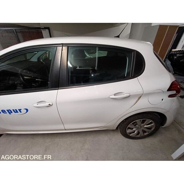2020 Peugeot 208-46799880