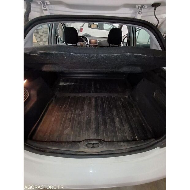 2020 Peugeot 208-46799882