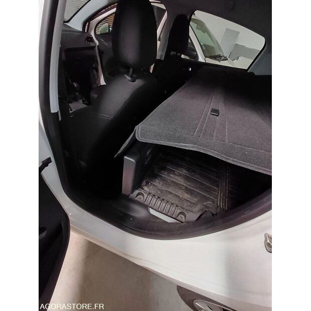 2020 Peugeot 208-46799890