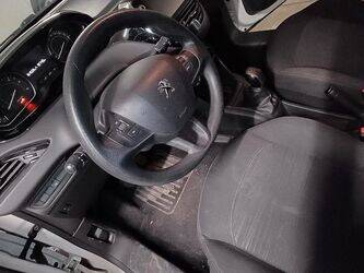 2020-peugeot-208-1446866-46799893