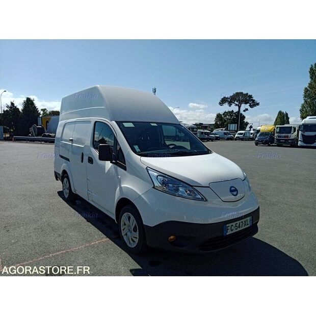 2018 NISSAN NV200-46799894