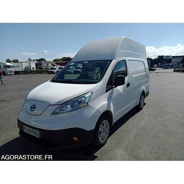 2018 NISSAN NV200-46799895