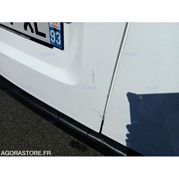 2018 NISSAN NV200-46799898