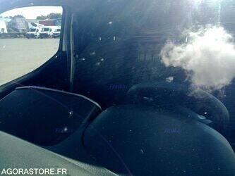 2018-nissan-nv200-1446867-46799900