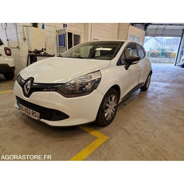 2015 Renault Clio-46799907