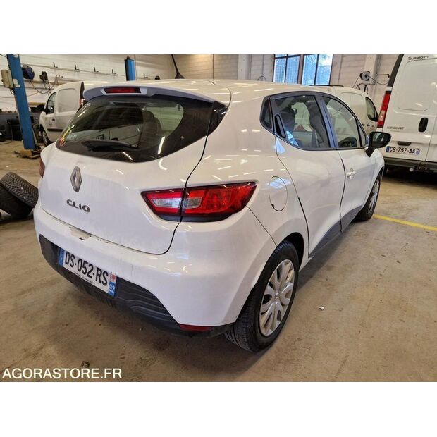 2015 Renault Clio-46799909