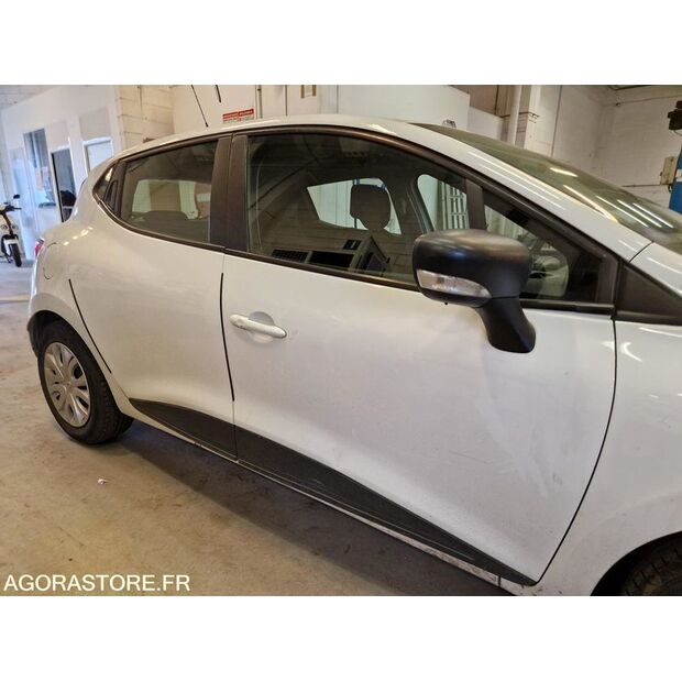 2015 Renault Clio-46799917
