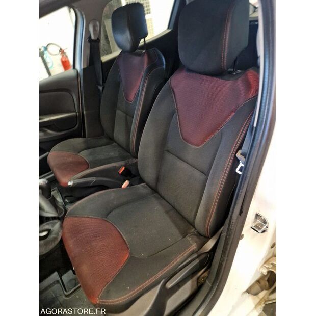 2015 Renault Clio-46799928