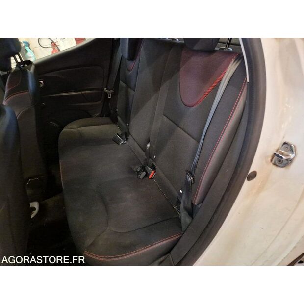 2015 Renault Clio-46799932