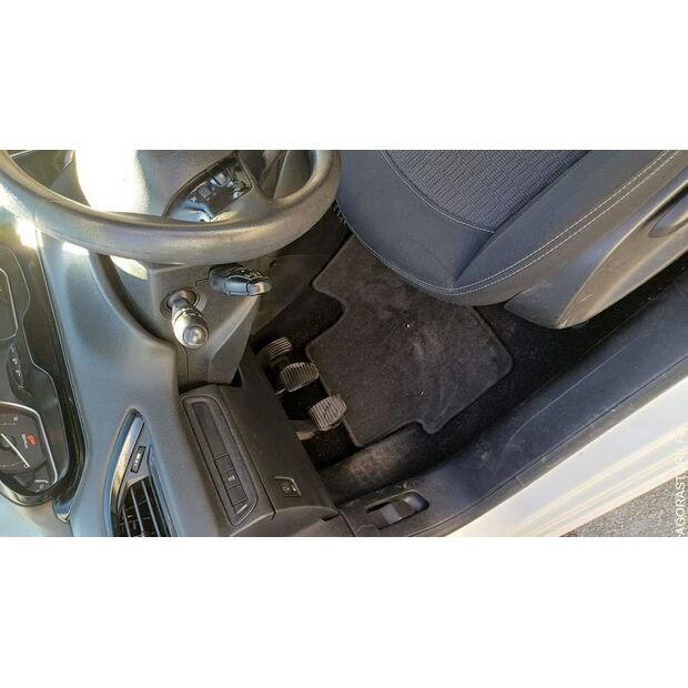 2017 Peugeot 208-46799986