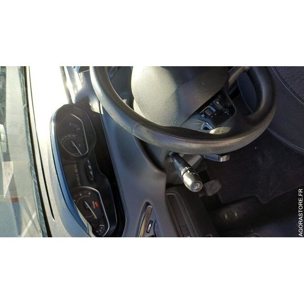 2017 Peugeot 208-46799987