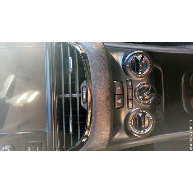 2017 Peugeot 208-46799988