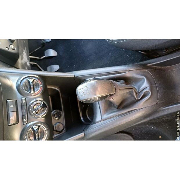 2017 Peugeot 208-46799990