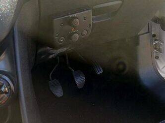 2017-peugeot-208-1446871-46799993