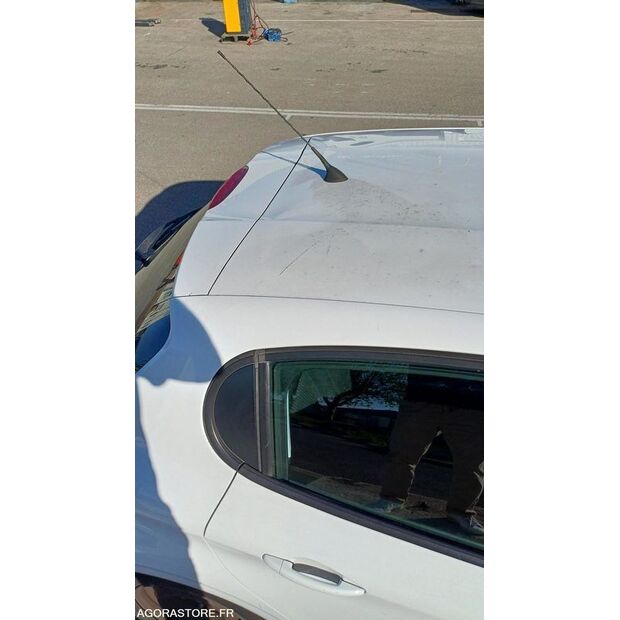 2017 Peugeot 208-46800003